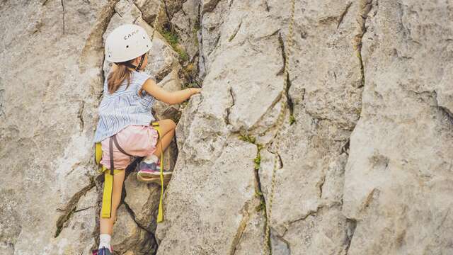 Escalade 5-7 ans kids : séance en école