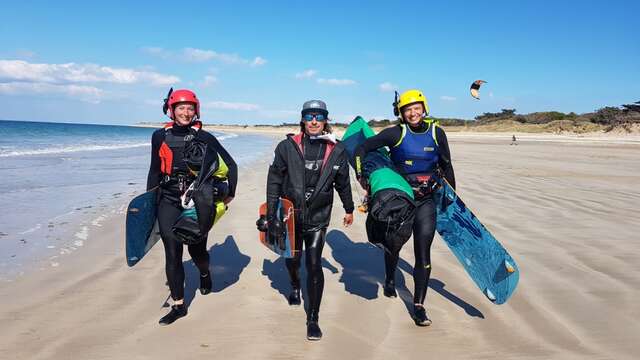 Clases y cursos de kitesurf con Alex Robin