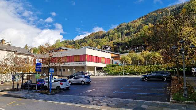 Parking aérien MJC - La Poste