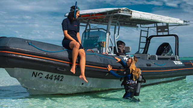 Scuba diving baptism - Atao Taxiboat