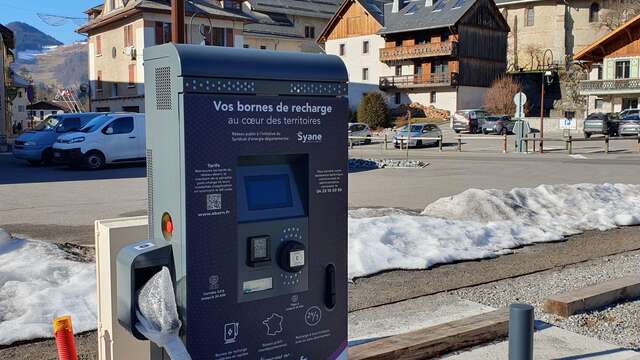 Borne de recharge véhicules électriques Abondance