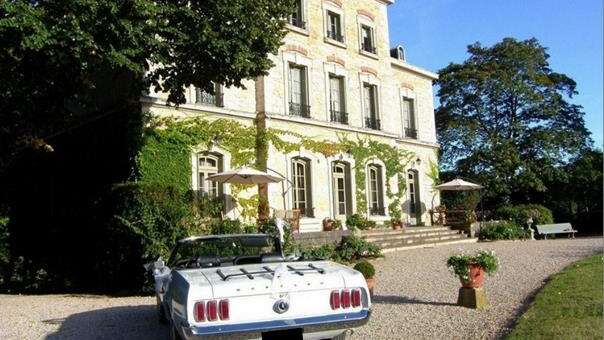 Bed and breakfast "Château des Charmes"