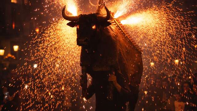 Toro de fuego - Féria de Pâques