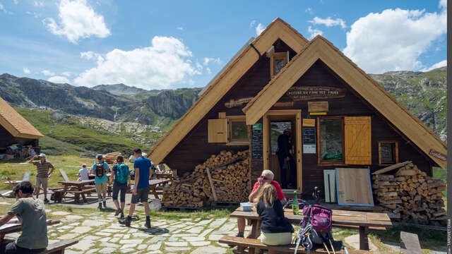 Discussion with an official from the Vanoise National Park