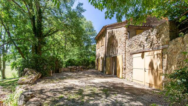 Château Mentone - Le Mas Du Moulin