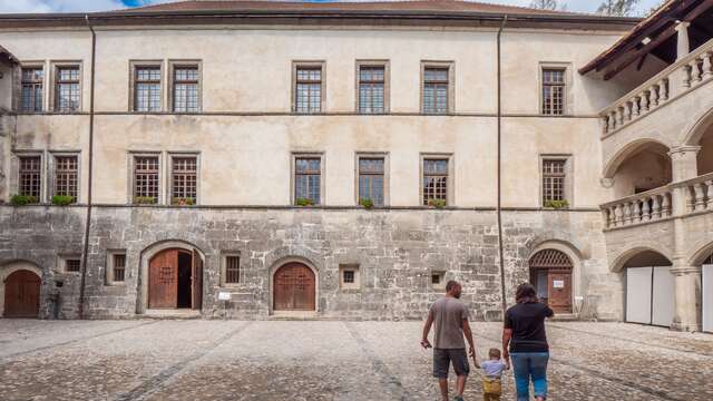Visite libre du château de Clermont