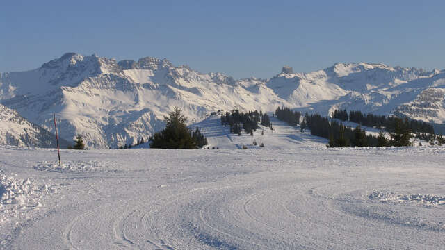 Circuit panoramique de plan chardon face au mont-blanc