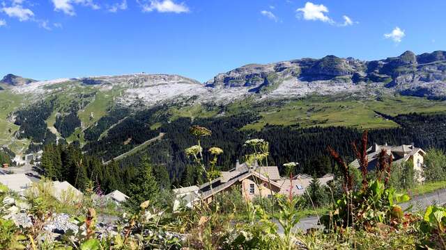 Boucle cyclotouristique "Découverte des Carroz, de Flaine et du col de Pierre Carrée" (Boucle Gastronomique)