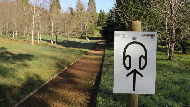 Handivisite de l'Arboretum des Grands Murcins