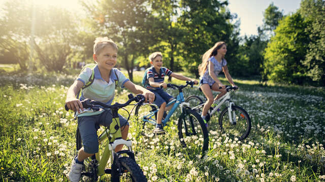 Septi'Bike : Encadrement et balade en vélo Enduro  / Vélo Enduro électrique, adulte et enfant