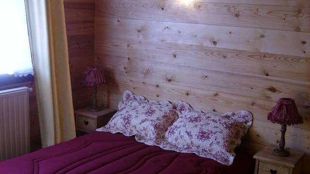 Bed and breakfast "Bouquet d'Eglantines", for 4 - House of Fairy Tales