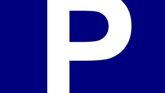 Parking Fréjus Plage