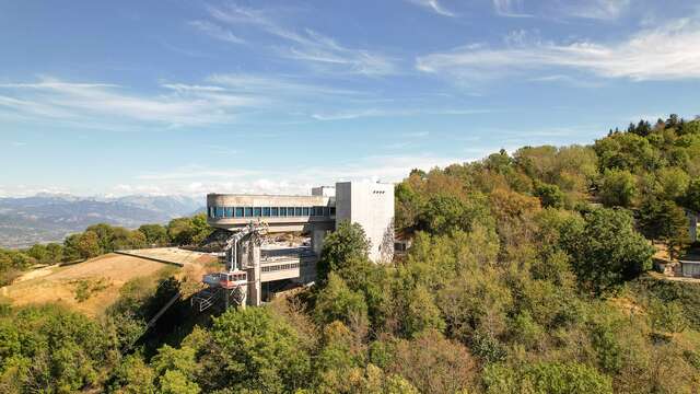 Ascent by cable car to Salève