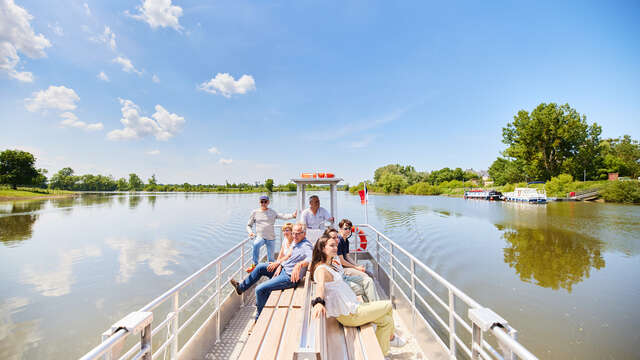 Pass Sarthe ferry service