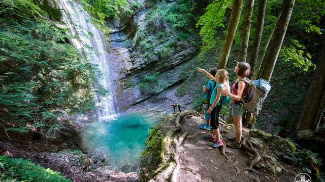 La Cascade de l'Alloix et les chemins d'autrefois