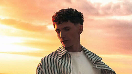 Victorien + Lola Akwa