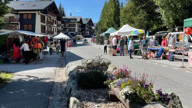 Alpenländischer Trödelmarkt und Kunsthandwerkermarkt