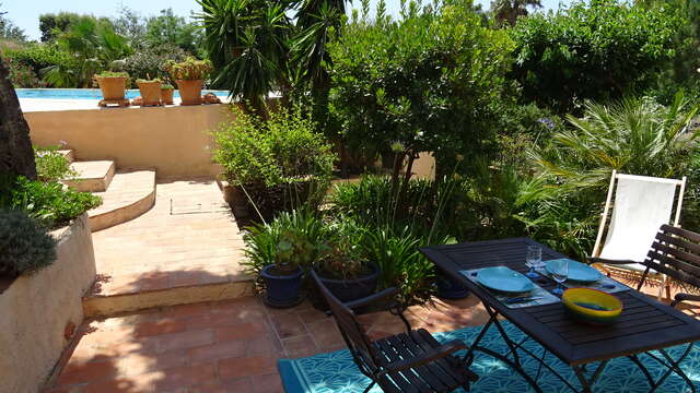 Mme LAURENT Anne - Studio dans villa