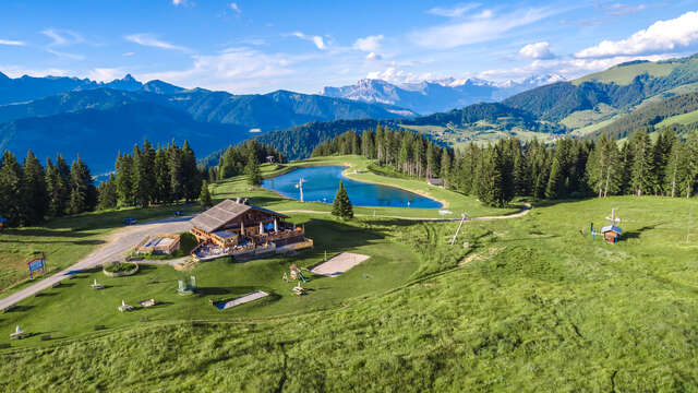 Pêche au plan d'eau du Mont Lachat