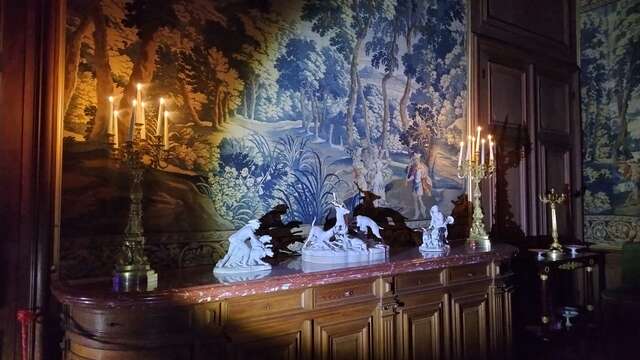 Ronde de nuit au château de Serrant : visite à la lampe torche
