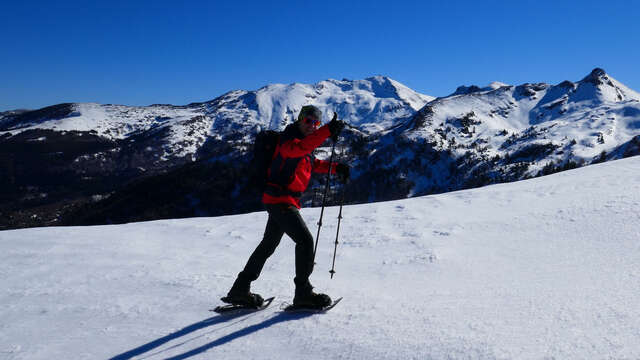 Trail Training" snowshoeing with the Dahu Ariégeois