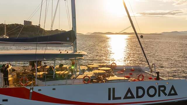 Jazz evening in Porquerolles on a maxi catamaran