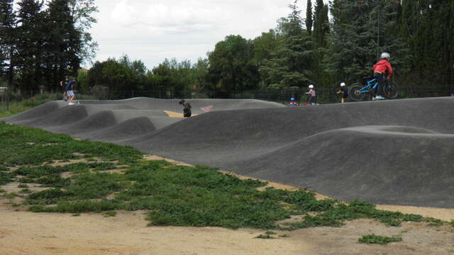 Pumptrack et parcours de santé