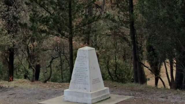 Stèle du Rouret à Saint Christol lez Alès
