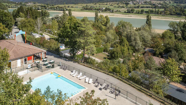 Cottage au Camping Paradis des Gorges du Haut Bugey