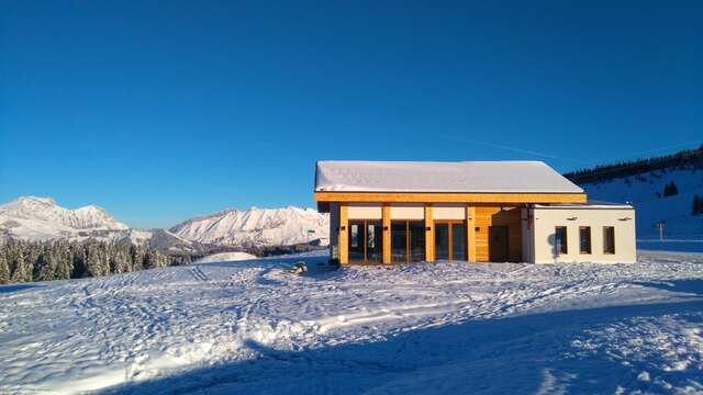 Salle hors-sac chalet nordique du Signal