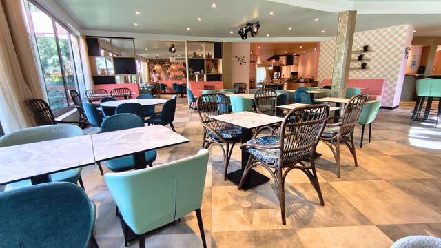 The Hollywood Restaurant