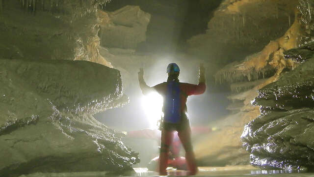 Spéléologie avec CORDEO