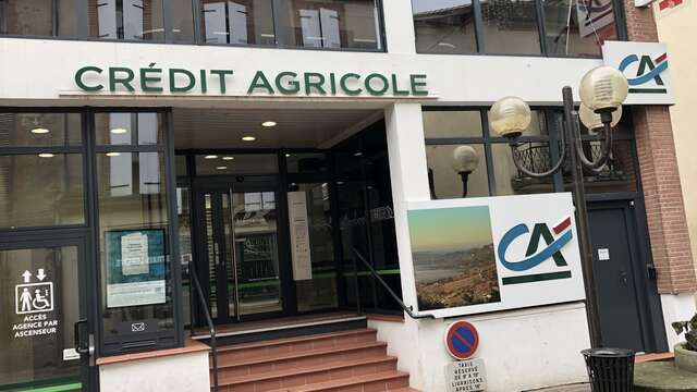 Distributeur automatique de billets Crédit Agricole