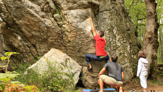 Bouldering in Orlu