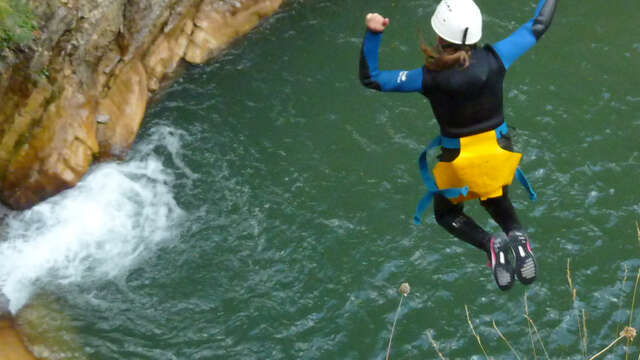 Esprit montagne, Canyoning, escalade, Via ferrata, Alpinisme, ski de randonnée, Cascade de glace.