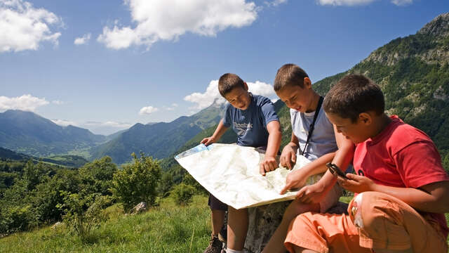 La boussole et le mousqueton (corde)