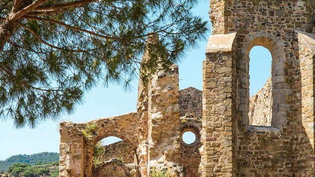 Ruines de l'ancienne église St Pons