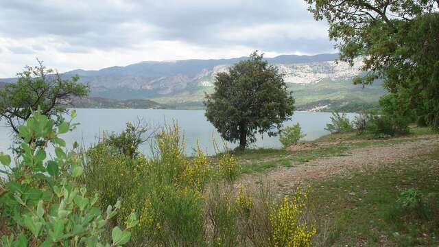 Lac de Sainte-Croix et les plages des Ruisses, Margaridon, Vigne d'Aiguines, "Au droit des deux campings" et "Commandon et Charoup"