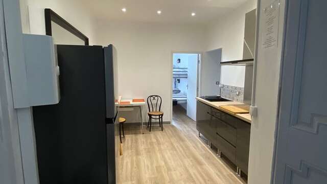 Comme une Parenthèse