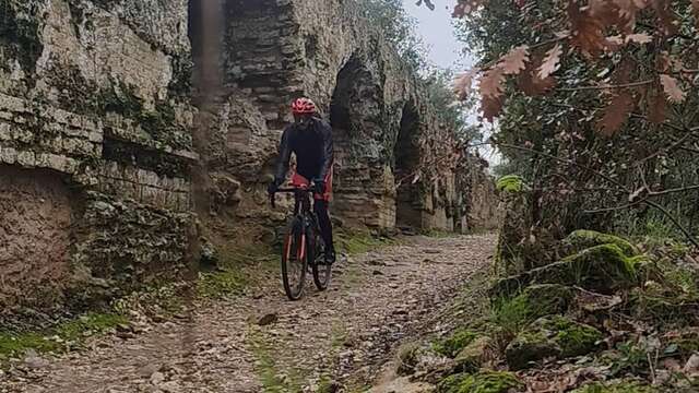 Boucle gravel N° 44-Garrigue & Pont du Gard
