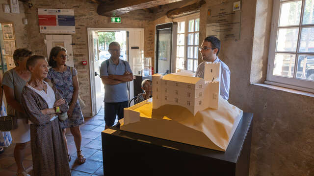 Exposition "Le château de Grimaud"
