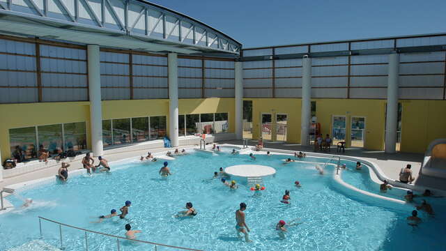 Hyeres Aquatics Center swimming pool