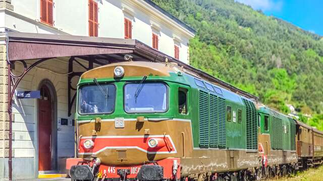 Historischer Zug Ventimiglia - Tende - Saint-Eloi-Zug