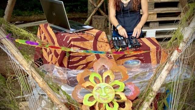 Danse libre avec Agnès DJ  - Festival Hygge