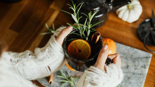 Le Marché de Noël au Château de Sannes : Atelier tisane soirée d'hiver au Château de Sannes