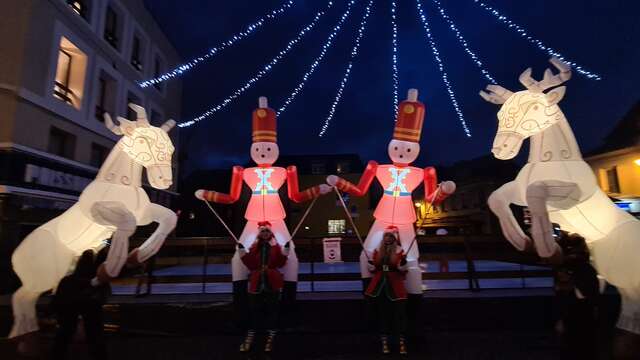 Déambulation Nutcracker et de ses rênnes