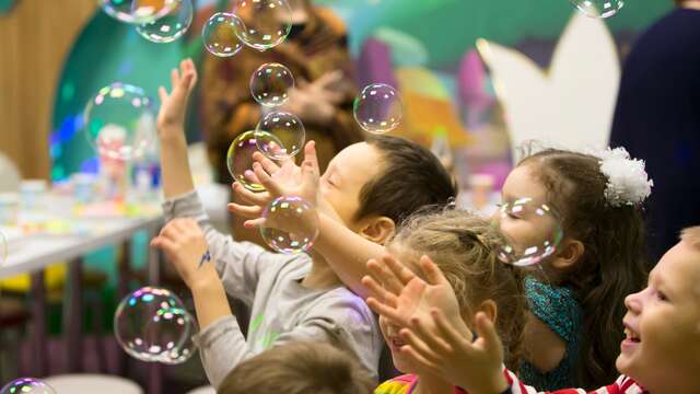 Spectacle court pour enfants - Festival Charivarue