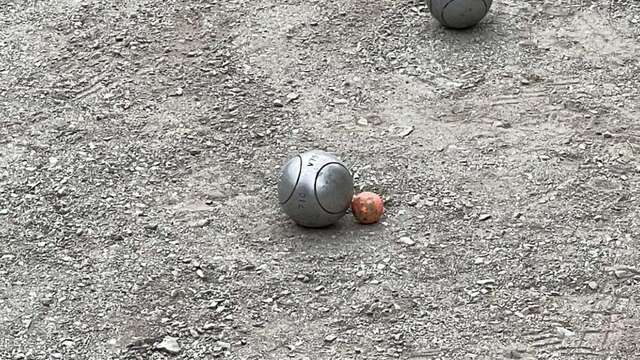 Concours de pétanque en doublettes fermées