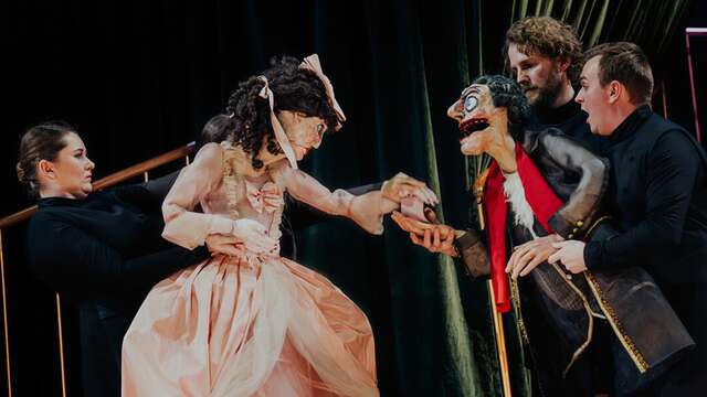 Lyric - The Barber of Seville - Opéra Hors les Murs