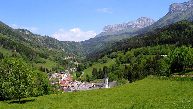 Visite du village avec Perrine